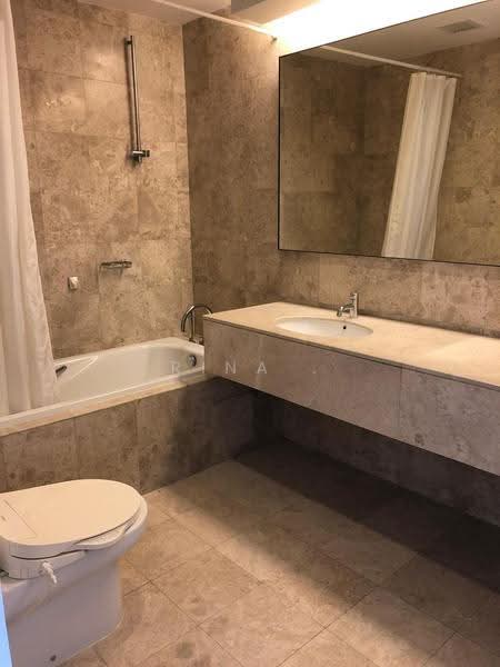 Kediaman Servis untuk Dijual di K Residence @ KLCC - Rina . - Bathroom - PropertyGuru.com.my