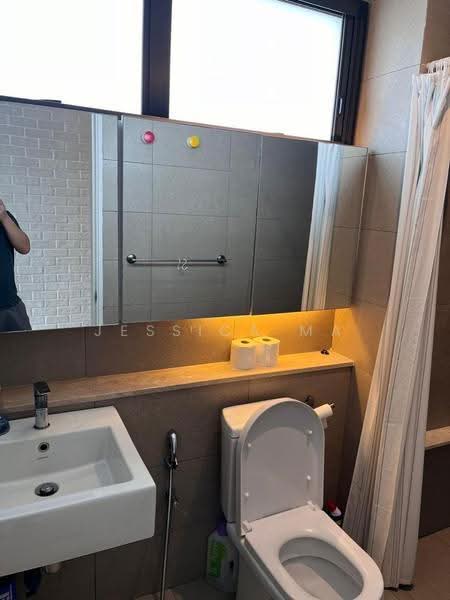 Kondominium untuk Disewa di The WaterEdge (Pinggiran Air) - Jessica Ma - Bathroom - PropertyGuru.com.my