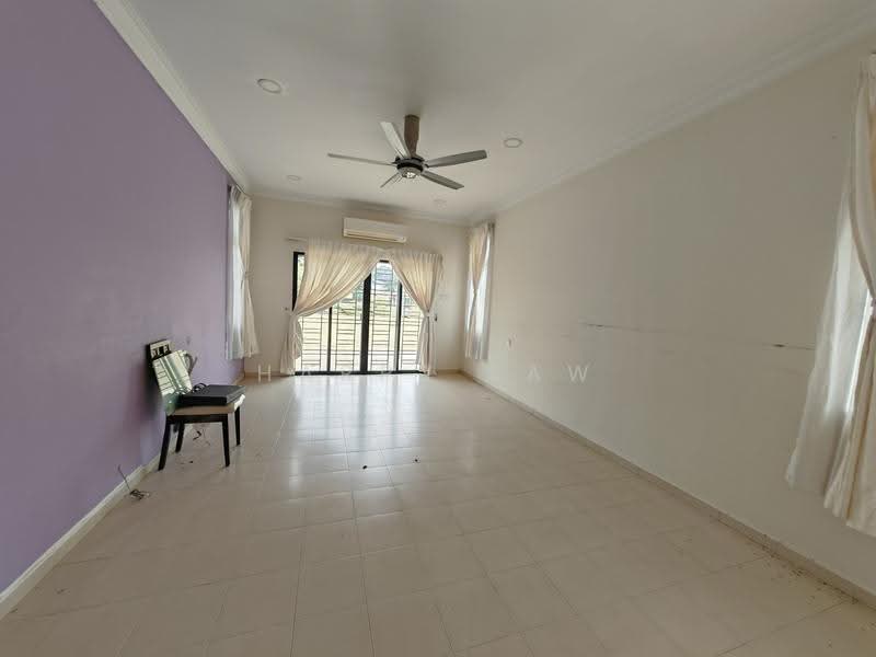 Bungalow House untuk Dijual di Ayer Keroh (Melaka) - Harry Law - Living Room - PropertyGuru.com.my