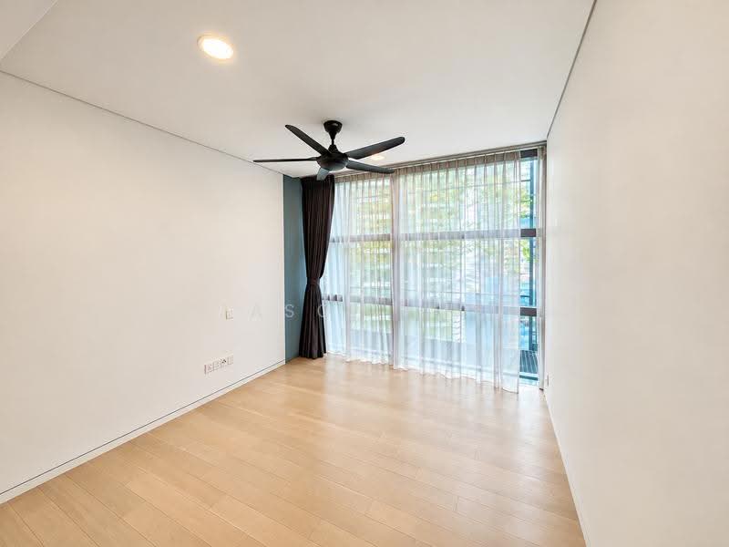 Kediaman Servis untuk Dijual di Le Nouvel KLCC - JASON LEE - Master bedroom - PropertyGuru.com.my