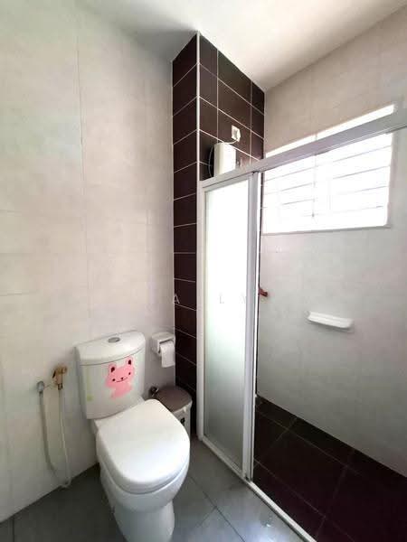 Rumah Berkembar untuk Dijual di Setia Damai (Setia Alam) - Sally Yong - Bathroom - PropertyGuru.com.my