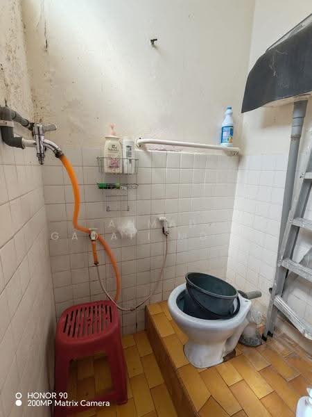 Rumah Teres 2-Tingkat untuk Dijual di Taman Sri Rampai (Wangsa Maju) - Ahmad Gadafi Md Nor - Bathroom - PropertyGuru.com.my