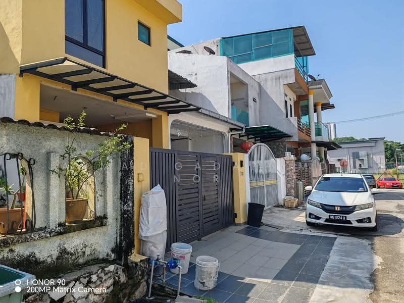 Rumah Teres 2-Tingkat untuk Dijual di Taman Sri Rampai (Wangsa Maju) - Ahmad Gadafi Md Nor - Exterior - PropertyGuru.com.my