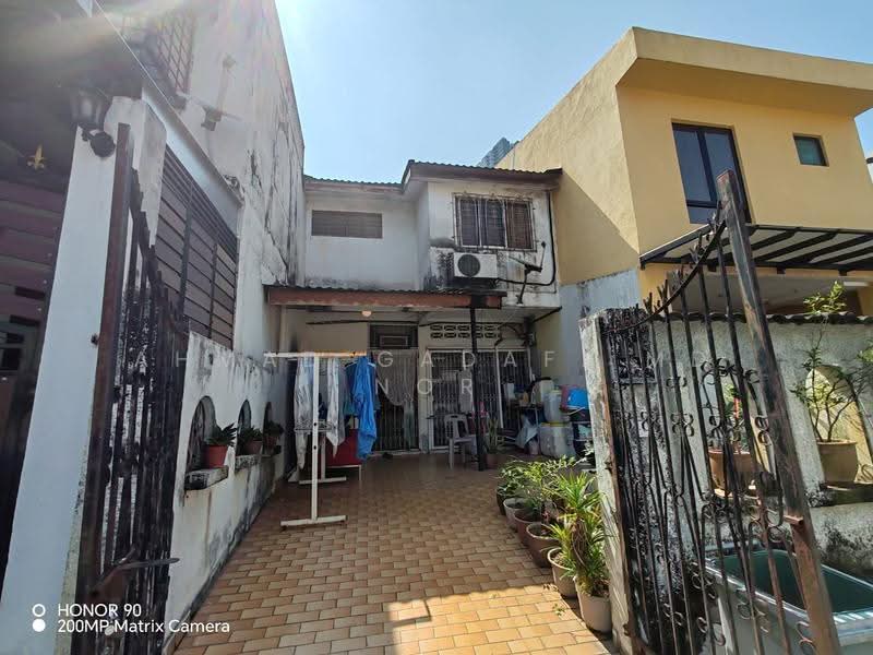 Rumah Teres 2-Tingkat untuk Dijual di Taman Sri Rampai (Wangsa Maju) - Ahmad Gadafi Md Nor - Exterior - PropertyGuru.com.my