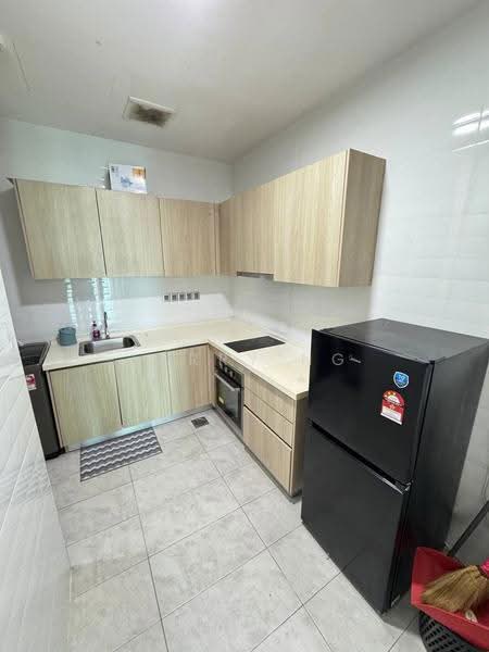 Kediaman Servis untuk Disewa di Paragon Suites @ CIQ - Larry Ng - Kitchen - PropertyGuru.com.my
