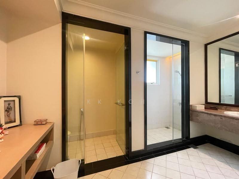 Bungalow House for Sale in Leisure Farm (Gelang Patah) - KK Koh - Bathroom - PropertyGuru.com.my