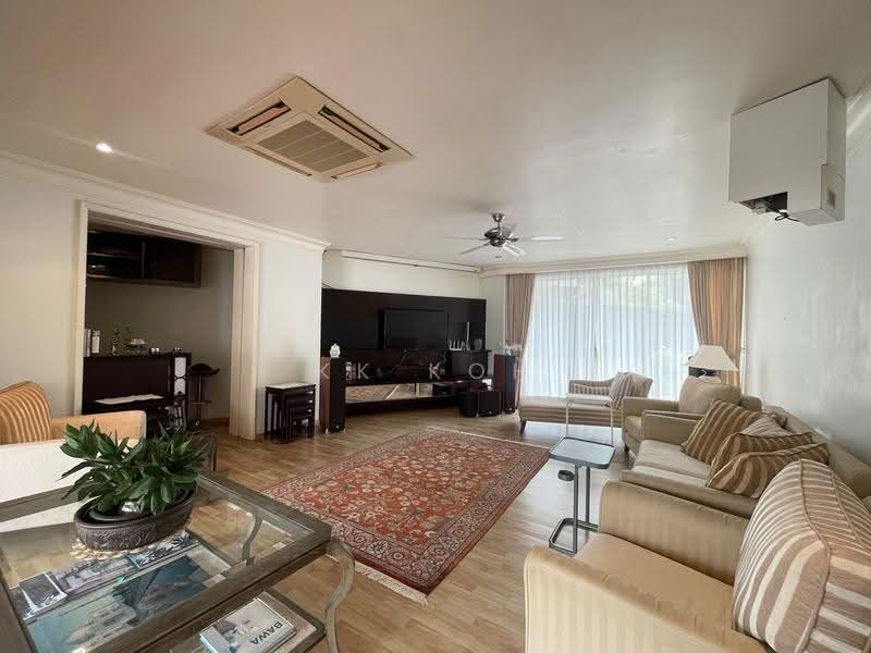 Bungalow House for Sale in Leisure Farm (Gelang Patah) - KK Koh - Living Room - PropertyGuru.com.my