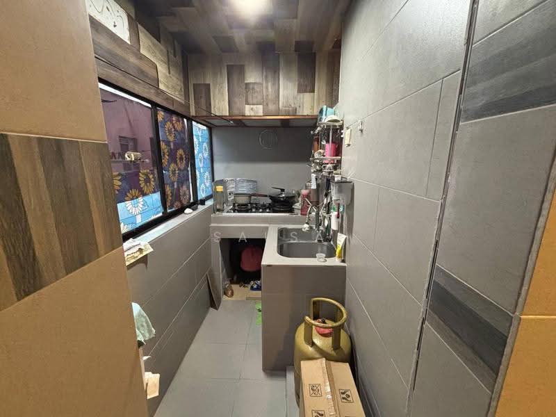Apartment for Sale at Sri Awana Townhouse - Sausa Lee - Kitchen - PropertyGuru.com.my