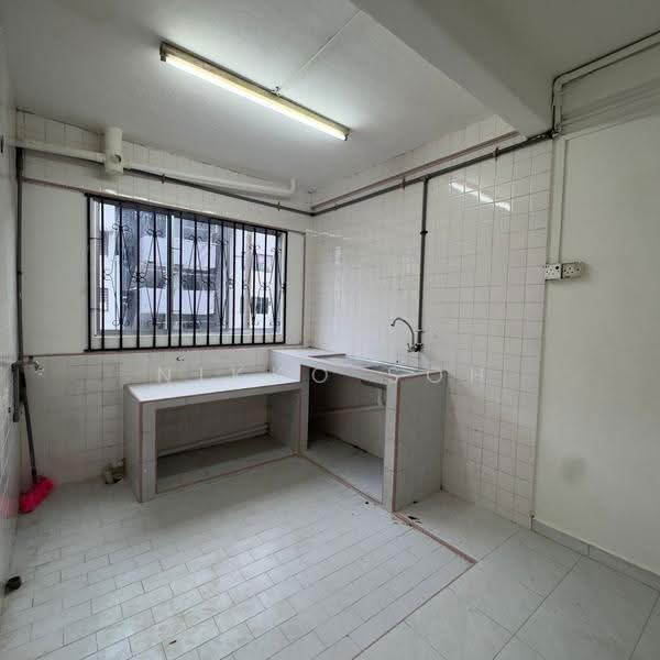 Rumah Flat untuk Dijual di Flat Bandar Selesa Jaya @ Jalan Silat Gayong - Nikko Soh - Kitchen - PropertyGuru.com.my