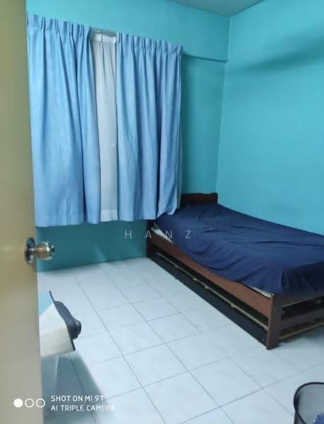Pangsapuri untuk Disewa di Vista Pinggiran Apartment - Hanz Low - Bedroom - PropertyGuru.com.my