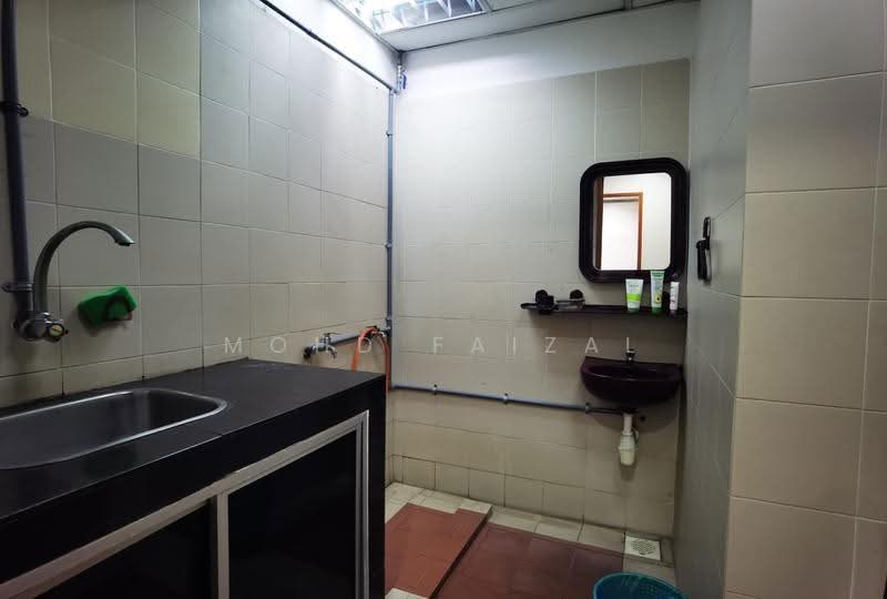Kedai untuk Dijual di Titiwangsa (Kuala Lumpur) - Mohd Faizal - Bathroom - PropertyGuru.com.my