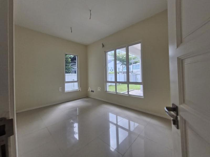 Bungalow House for Sale in Taman Bukit Ros (Kajang) - Esharani . - PropertyGuru.com.my