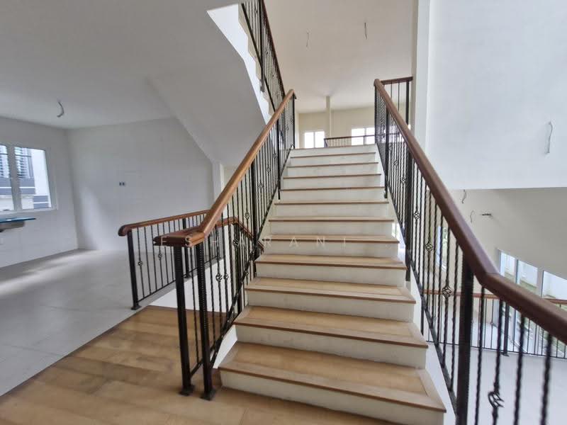 Bungalow House for Sale in Taman Bukit Ros (Kajang) - Esharani . - PropertyGuru.com.my