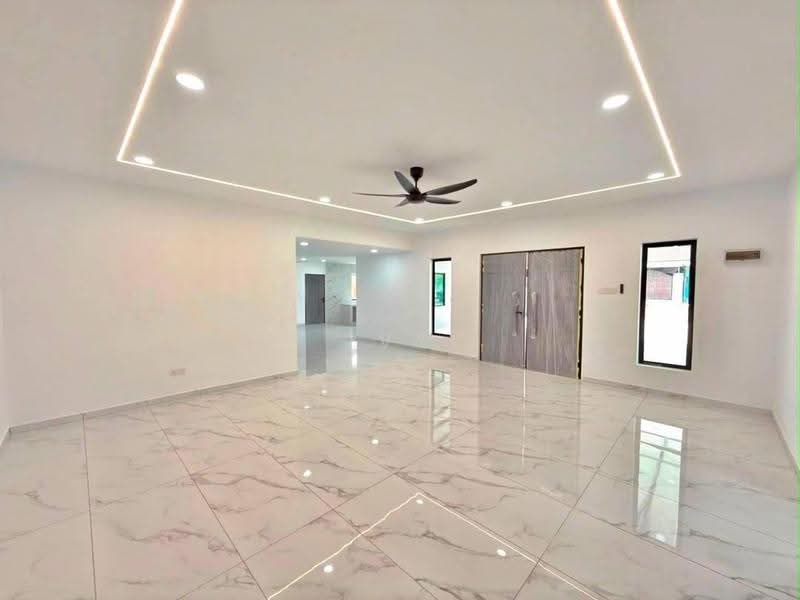 Rumah Teres 1-Tingkat untuk Dijual di Taman Puteri Wangsa (Ulu Tiram) - Ivy Low - Living Room - PropertyGuru.com.my