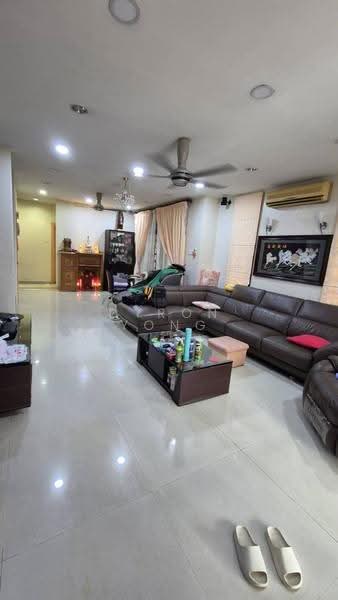 Bungalow House untuk Dijual di Cheras (Selangor) - Dyron Yong - Living Room - PropertyGuru.com.my