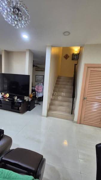 Bungalow House untuk Dijual di Cheras (Selangor) - Dyron Yong - Living Room - PropertyGuru.com.my