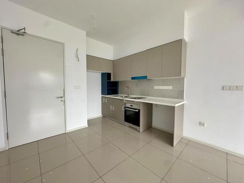 Kediaman Servis untuk Dijual di Residensi Estetik 8 (Est8) - Darren Kai Xin Ng - Kitchen - PropertyGuru.com.my