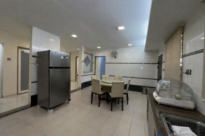 1-storey Terraced House for Sale in Klang (Selangor) - Sally Yong - Kitchen - PropertyGuru.com.my