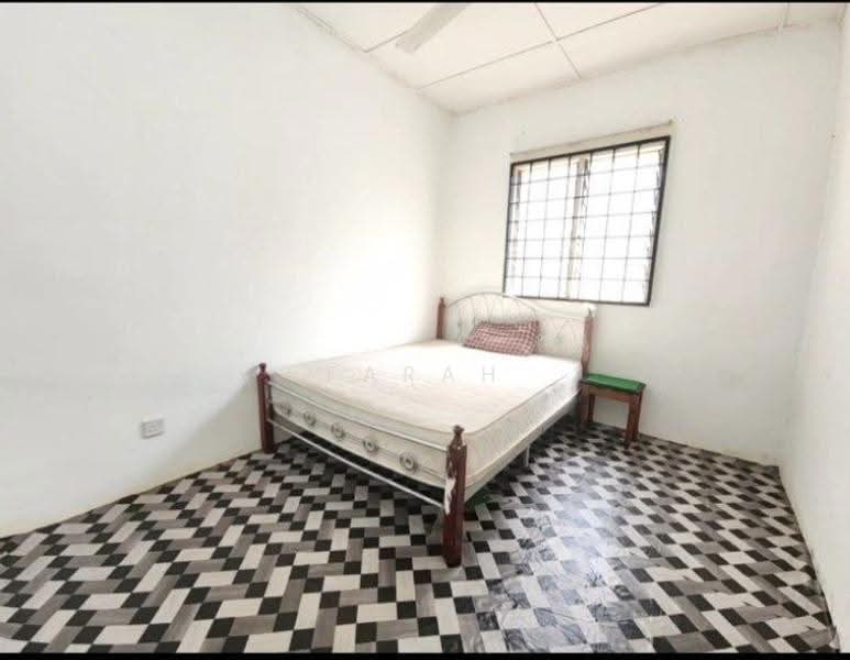 Flat for Sale at Sri Saujana - Farah Hanan - Bedroom - PropertyGuru.com.my