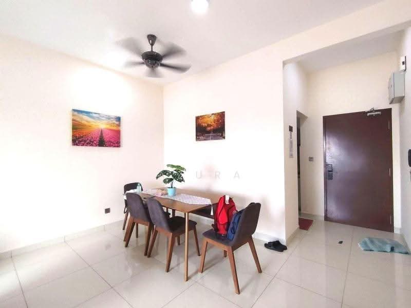 Kediaman Servis untuk Disewa di J.Dupion Residence - Azura Hariri - Dining Room - PropertyGuru.com.my