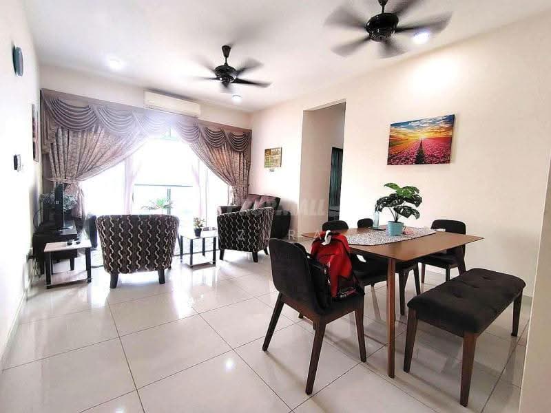Kediaman Servis untuk Disewa di J.Dupion Residence - Azura Hariri - Living Room - PropertyGuru.com.my