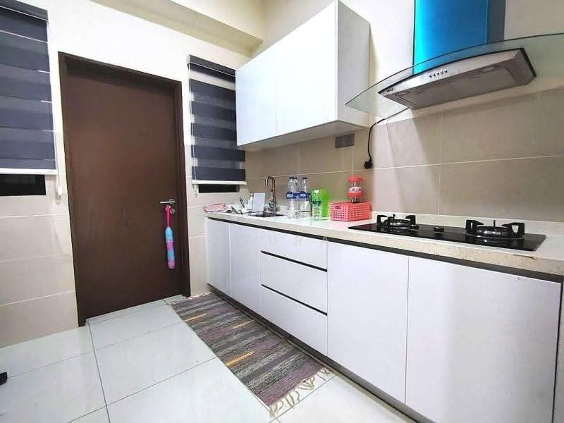 Kediaman Servis untuk Disewa di J.Dupion Residence - Azura Hariri - Kitchen - PropertyGuru.com.my