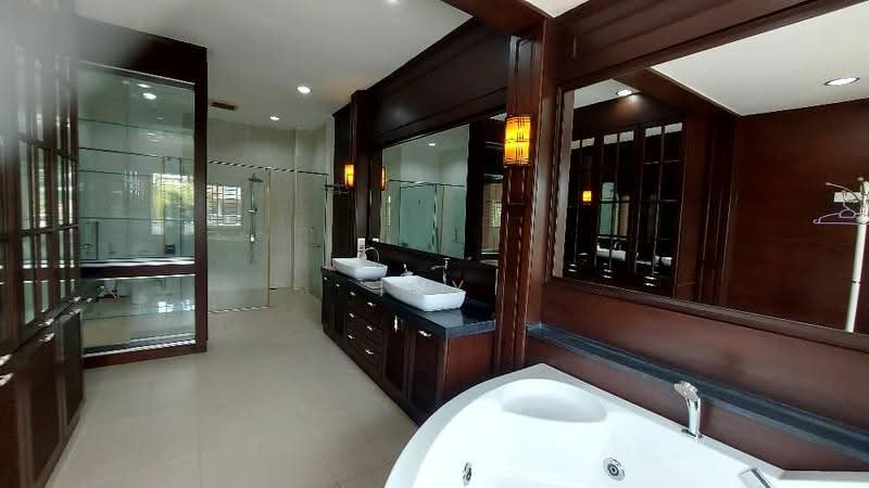 Bungalow House untuk Dijual di Taman Bukit Kempas (Tampoi) - Ivy Low - Bathroom - PropertyGuru.com.my