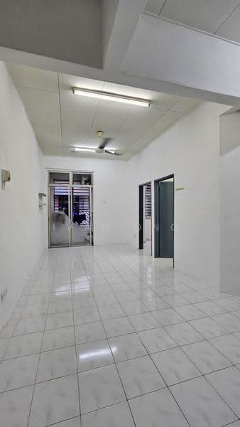 Rumah Flat untuk Disewa di Central Avenue / Sun ParkCity - Ivan Ong - Living Room - PropertyGuru.com.my