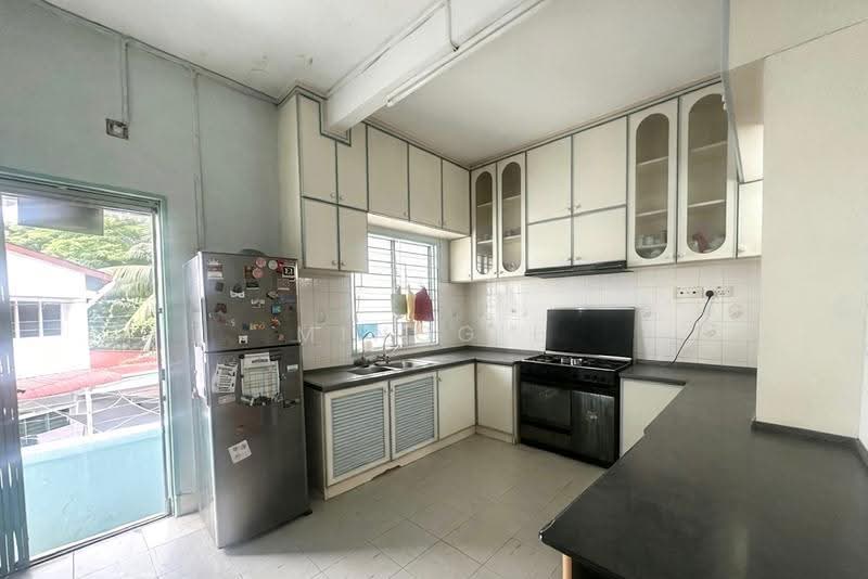2-storey Terraced House for Sale in Gurney Drive (Penang) - Minggie . - Kitchen - PropertyGuru.com.my
