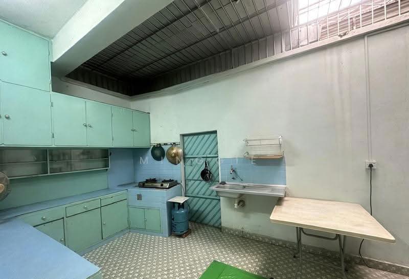 2-storey Terraced House for Sale in Gurney Drive (Penang) - Minggie . - Kitchen - PropertyGuru.com.my