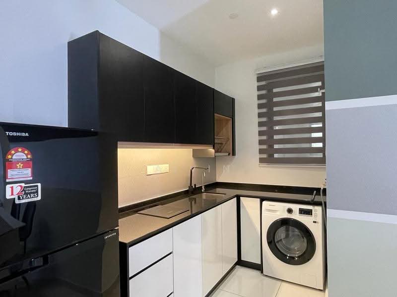 Service Residence for Sale at Kenwingston Skylofts - Alvin Lim - Kitchen - PropertyGuru.com.my