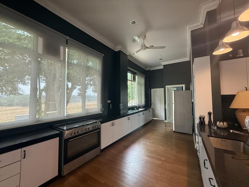 Bungalow House for Rent in Leisure Farm (Gelang Patah) - Doris Tan - Kitchen - PropertyGuru.com.my
