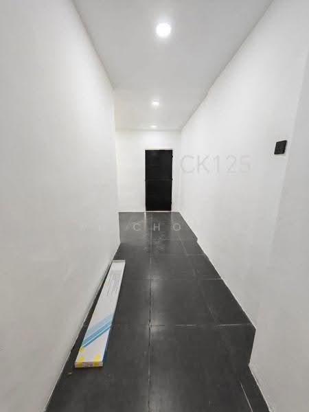 Rumah Teres 2-Tingkat untuk Dijual di Setia Impian (Setia Alam) - KH Chong - Corridor - PropertyGuru.com.my
