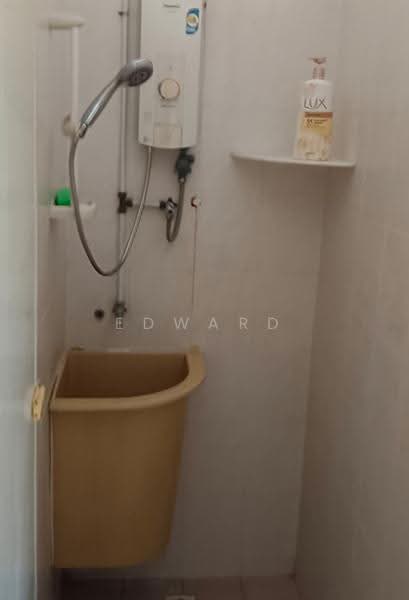 Apartment for Rent at Desa Indah Block 86 - Edward Lee - Bathroom - PropertyGuru.com.my