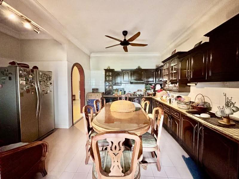 Rumah Berkembar untuk Dijual di Seksyen 9 (Shah Alam) - Syakir Adman - Kitchen - PropertyGuru.com.my