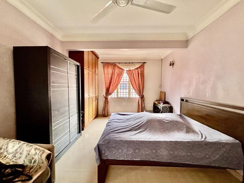 Rumah Berkembar untuk Dijual di Seksyen 9 (Shah Alam) - Syakir Adman - Bedroom - PropertyGuru.com.my