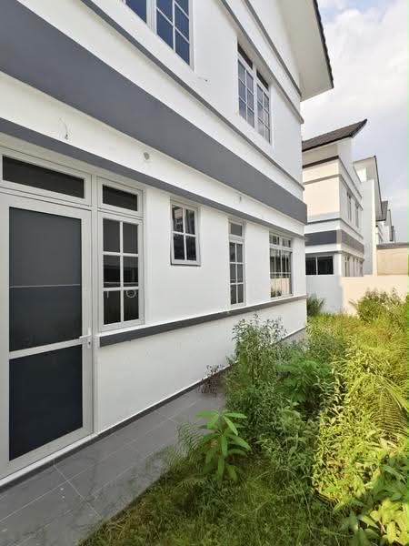 Semi-Detached House for Sale in Taman Ekoflora (Johor Bahru) - Piong Zong Han - Exterior - PropertyGuru.com.my