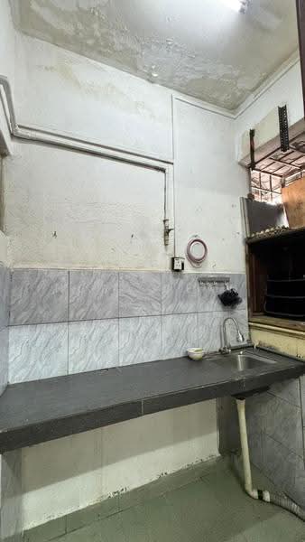 Apartment for Rent at Kenanga Apartment - Nora Dean - Kitchen - PropertyGuru.com.my
