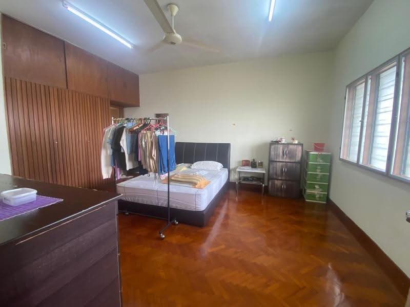 Bungalow House for Sale in Taman Paramount (Petaling Jaya) - Aiden Dang - Bedroom - PropertyGuru.com.my