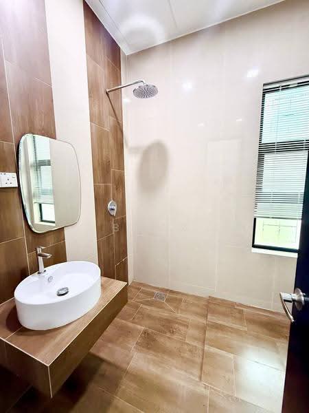 Bungalow House untuk Dijual di Perdana Lakeview East (Cyberjaya) - BILYA ARIFF - PropertyGuru.com.my