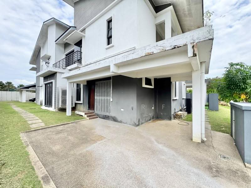 Bungalow House for Sale in Perdana Lakeview East (Cyberjaya) - BILYA ARIFF - PropertyGuru.com.my