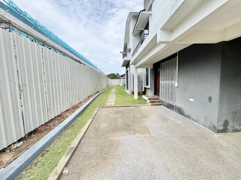 Bungalow House for Sale in Perdana Lakeview East (Cyberjaya) - BILYA ARIFF - PropertyGuru.com.my