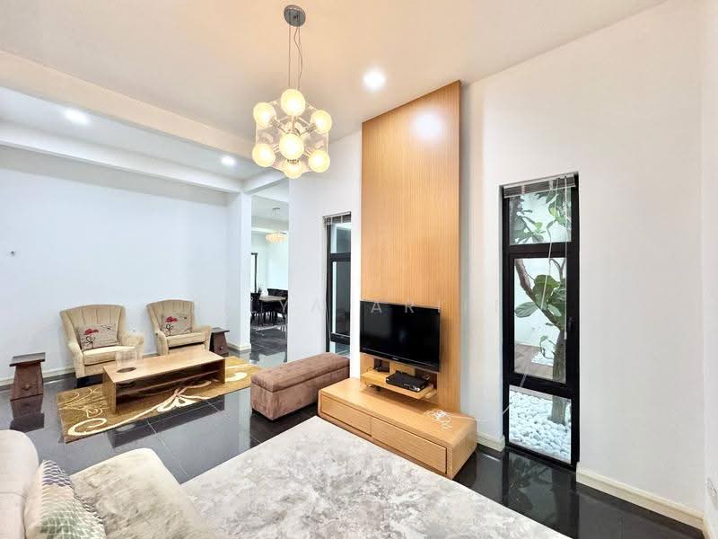Bungalow House for Sale in Perdana Lakeview East (Cyberjaya) - BILYA ARIFF - PropertyGuru.com.my