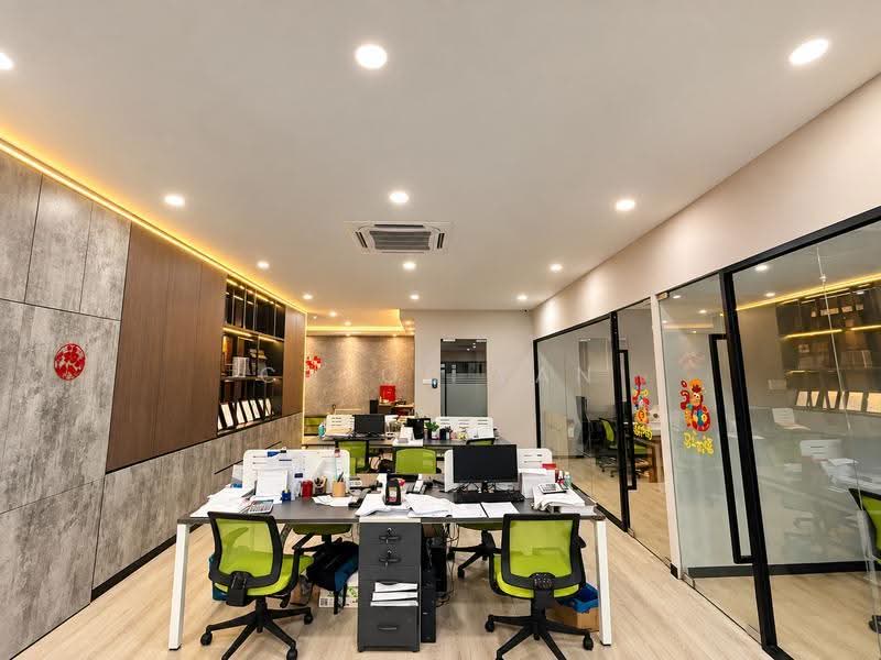Shop / Office untuk Disewa di Happy Garden (Kuchai Lama) - Chloe Yan - PropertyGuru.com.my