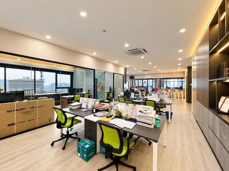 Shop / Office untuk Disewa di Happy Garden (Kuchai Lama) - Chloe Yan - PropertyGuru.com.my