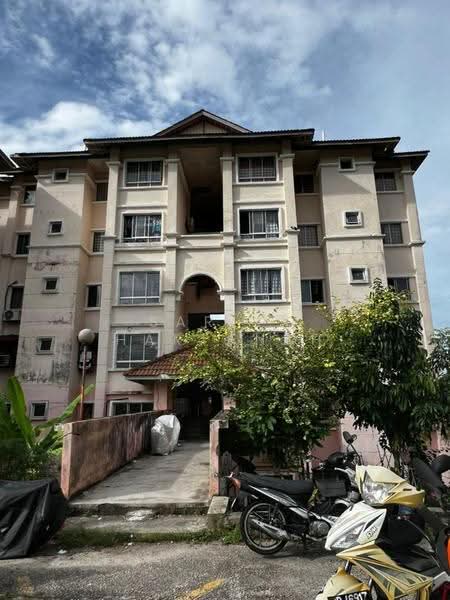 Apartment for Sale at Bandar Puncak Alam - Sariza Hartanah - Exterior - PropertyGuru.com.my