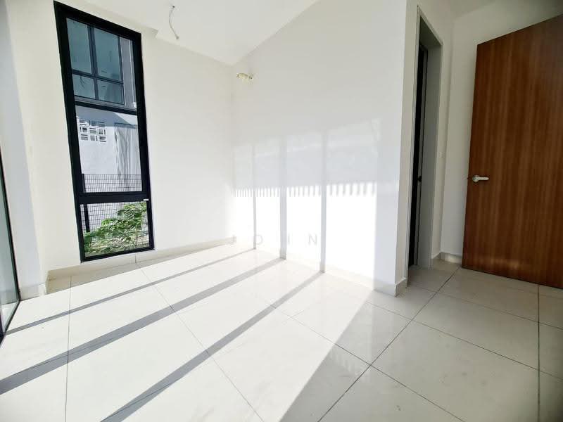 3-storey Terraced House for Sale in Taman Puchong Legenda (Puchong) - John Lee - Interior - PropertyGuru.com.my