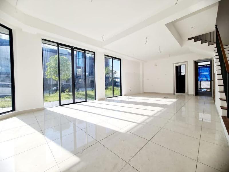 3-storey Terraced House for Sale in Taman Puchong Legenda (Puchong) - John Lee - Living Room - PropertyGuru.com.my