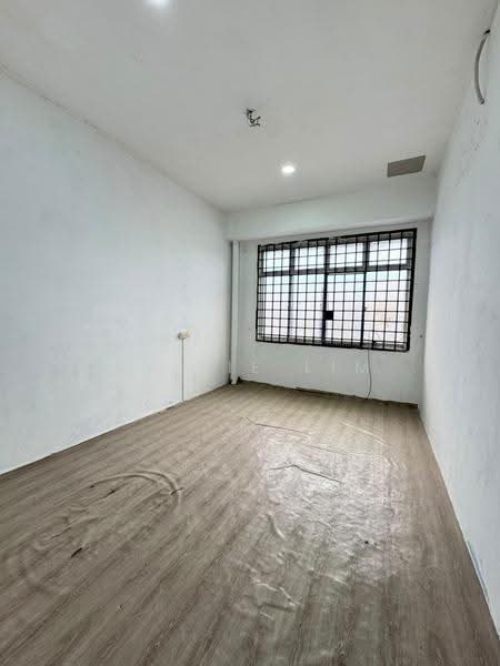 Shop for Rent in Taman Puteri Wangsa (Ulu Tiram) - Nellie Lim - Interior - PropertyGuru.com.my