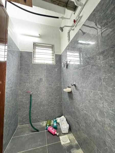 Shop for Rent in Taman Puteri Wangsa (Ulu Tiram) - Nellie Lim - Bathroom - PropertyGuru.com.my